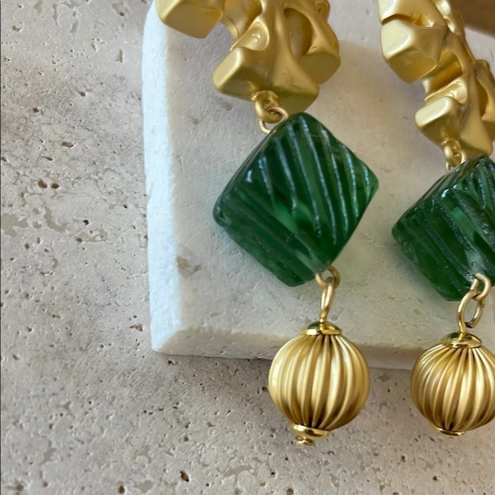 TORY BURCH Elegant Green and Gold Earrings